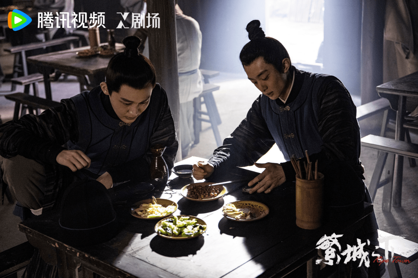 《繁城之下》是狼人杀,14位角色双重身份,都是死于“黑吃黑” 《繁城之下》是狼人杀,14位角色双重身份,都是死于“黑吃黑”