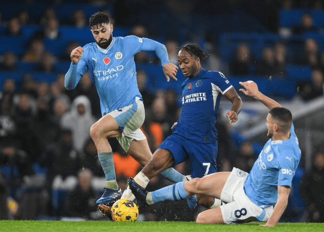 The Thrilling 4-4 Draw: Chelsea and Manchester City Battle to a Stalemate in Premier League Clash