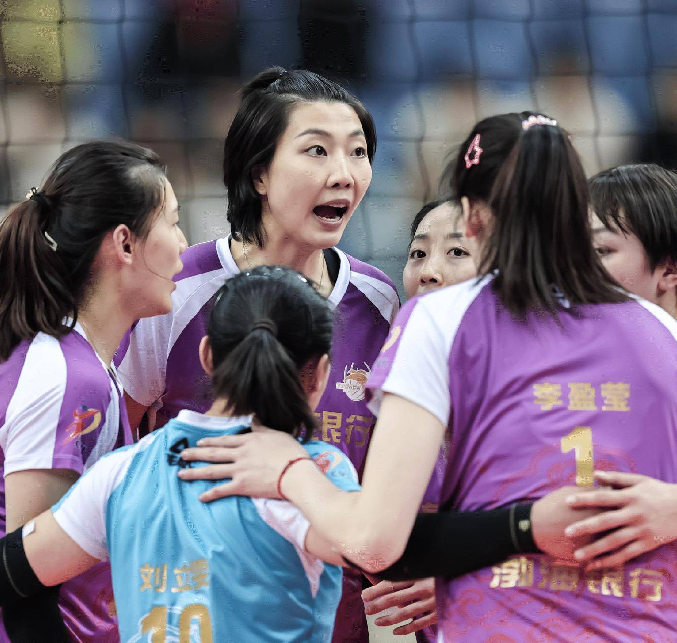 体育联赛八进四第一回合有四个没想到天津体育独占其二