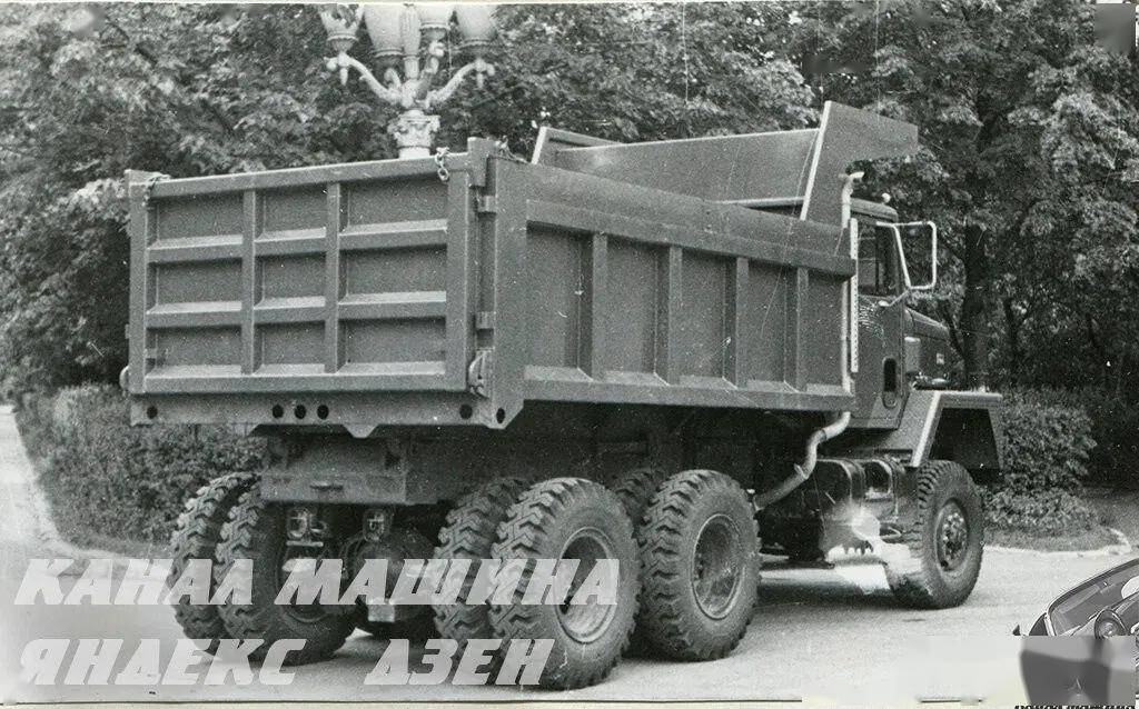 灾难一样的经历上世纪70年代苏联进口的美国万国牌自卸卡车