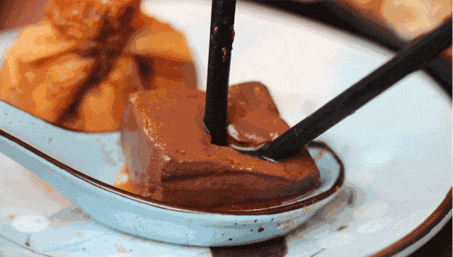 中西方人吃起血来，个个津津有味(图文)