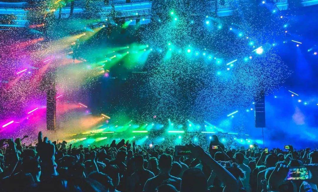 一天一天中文版谁唱的 649a04c208204968b6f67a18bda70dba.jpeg