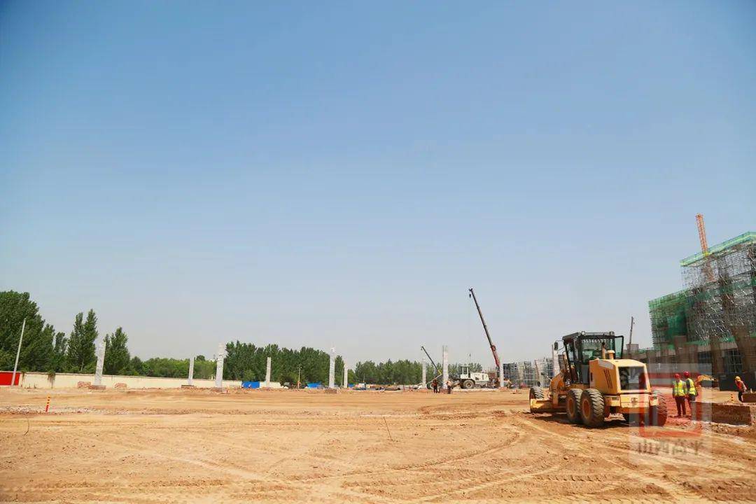 高平东站站前广场建设施工正酣,预计8月中旬可基本完工
