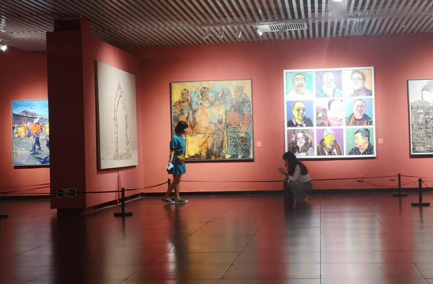 大展首届中国写意油画双年展在李自健美术馆云开幕