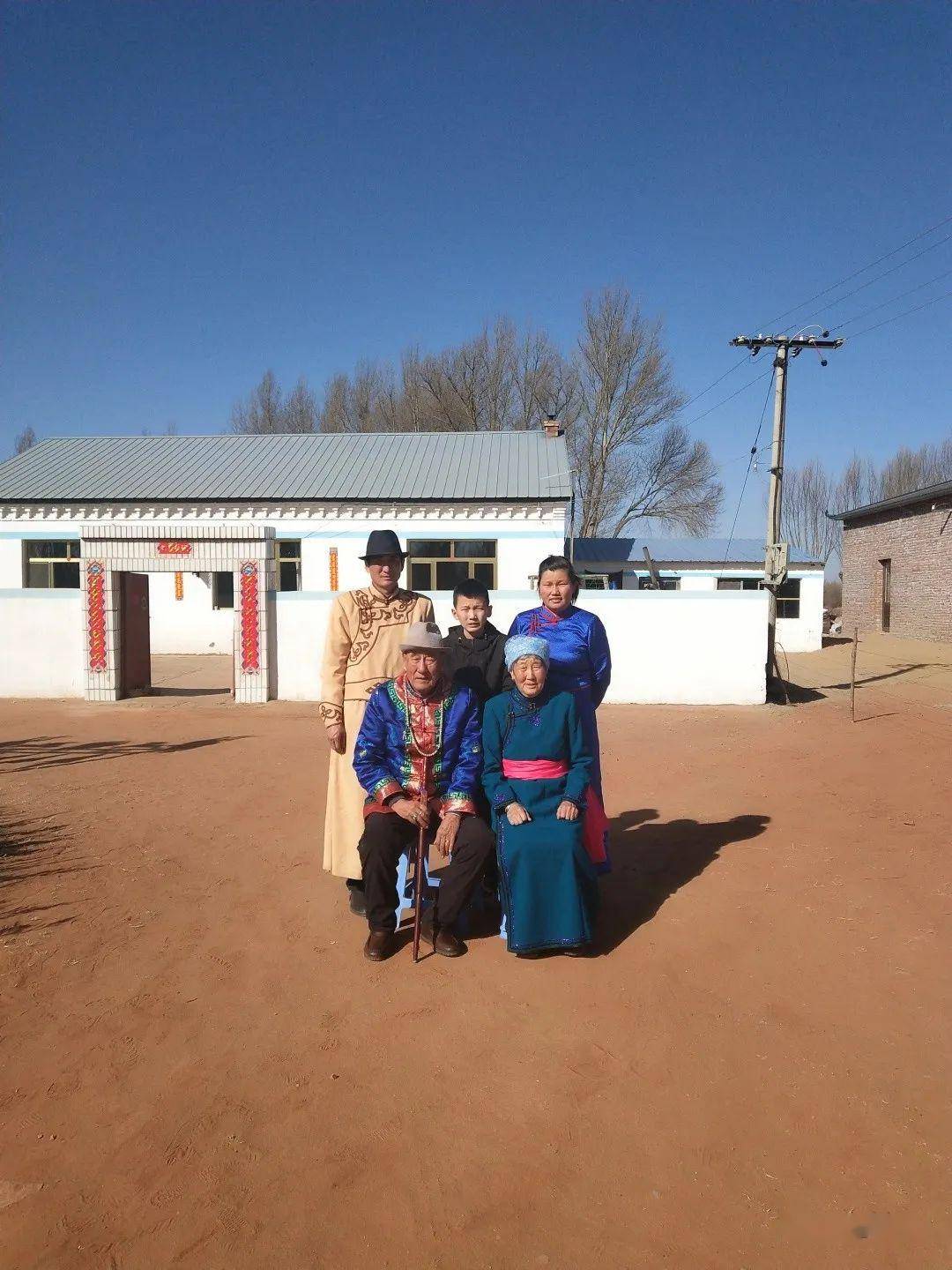 图克镇gdp_鄂尔多斯日报社多媒体数字报文章