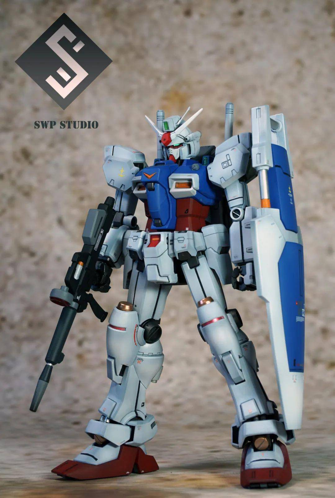 旧模mg gp01焕发新春,全件打磨阴影涂装