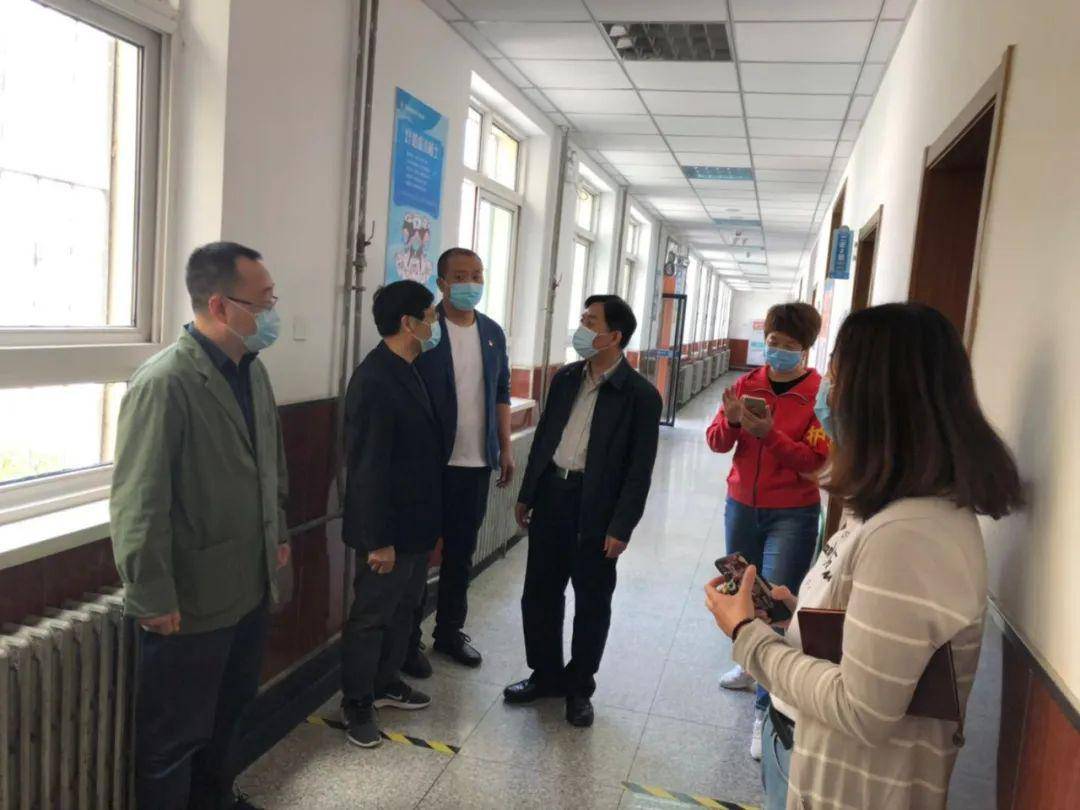 河东区政协主席刘树增一行深入天津市第五十四中学河东区第一中心小学