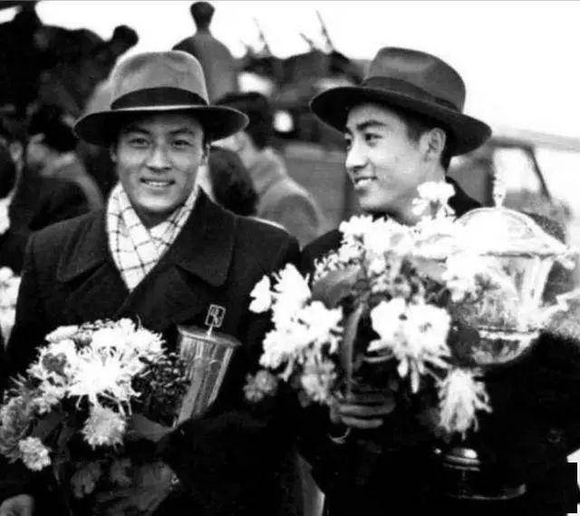 庄则栋和李富荣:连续三届世乒赛争冠,两种人生路,同写