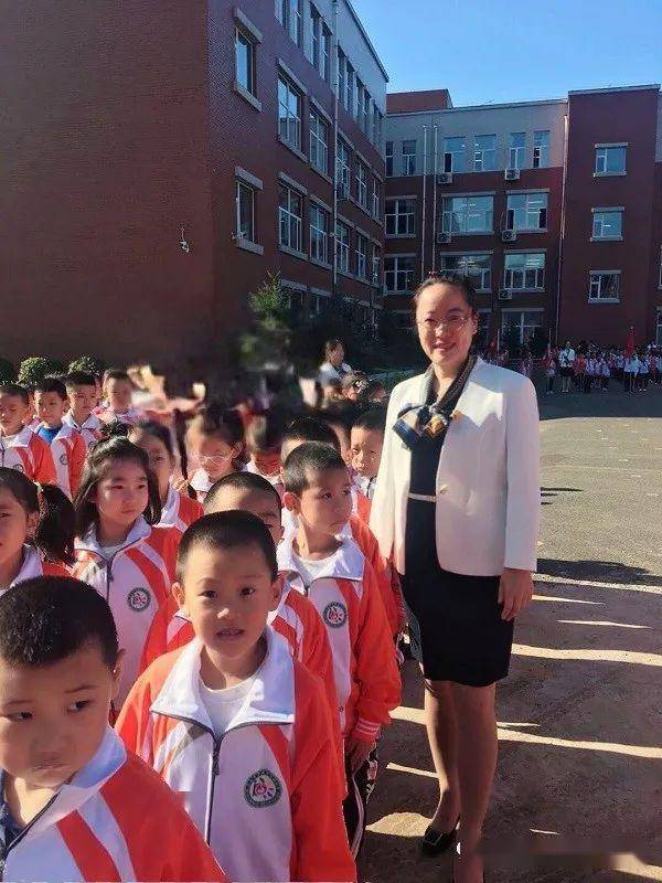 我的教育故事二只因爱得深沉宽城区实验小学尹艳红