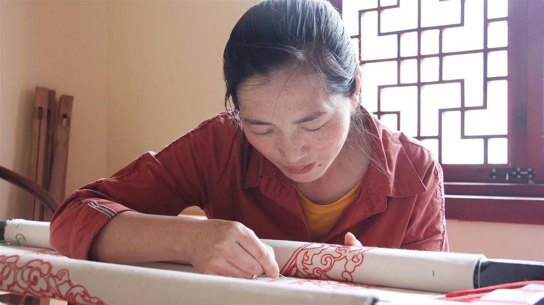 张菊花：民族技艺的孤独守望者 |传承人风采