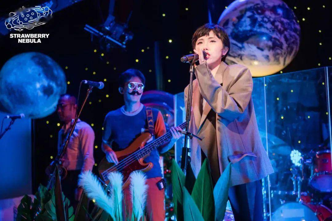 后海大鲨鱼在线上办了一场情景式"巡演"