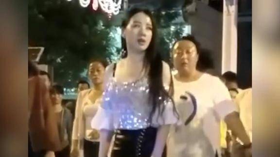 莞式广场舞,只有陕西郑燕跳的最专业!
