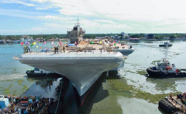 印度的gdp是靠什么_印度什么是割礼图片(2)