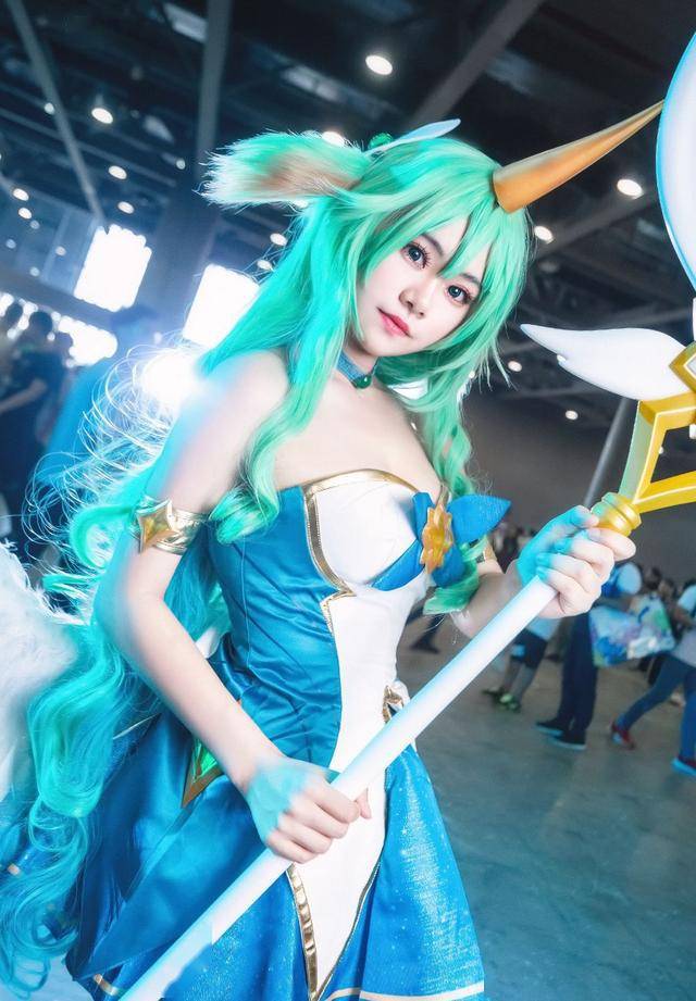 lol真人版星之守护者,有这奶妈保护分分钟输出过万