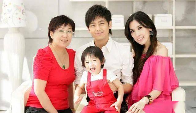 婆婆妈妈综艺第一季成员 9d474bc9bcf2465497e028ef70de34e1.jpeg