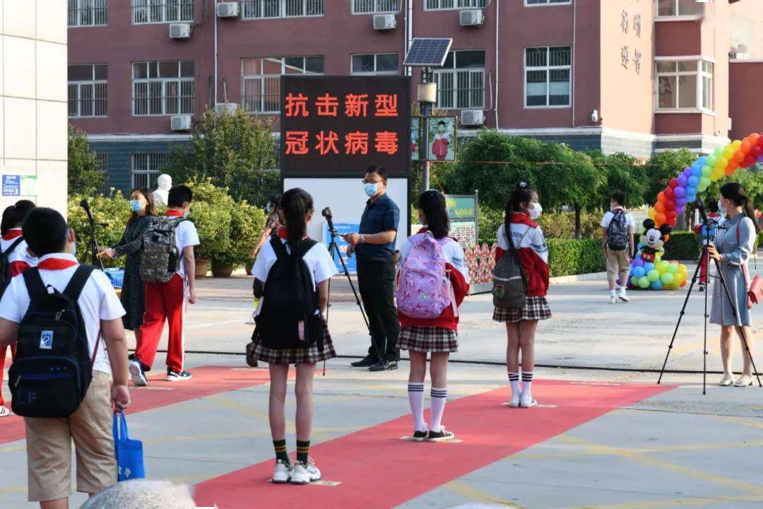 同学们,欢迎回"家—记冠县武训实验小学复学第一天