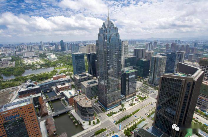再到2011年南部商务区宁波商会·国贸中心首度把宁波城市高度突破