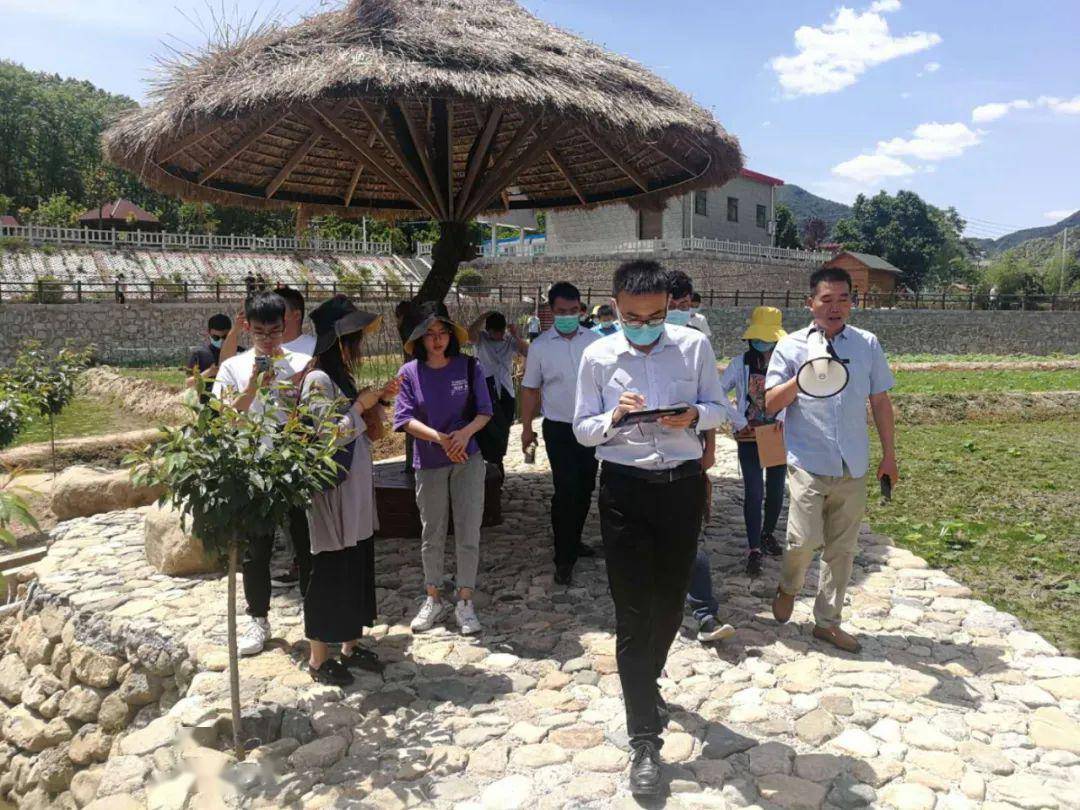 中国日报GDP动态表_中国gdp增长图(2)