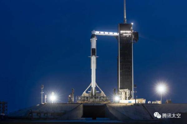 超级明星：SpaceX的龙飞船和它身上的黑科技