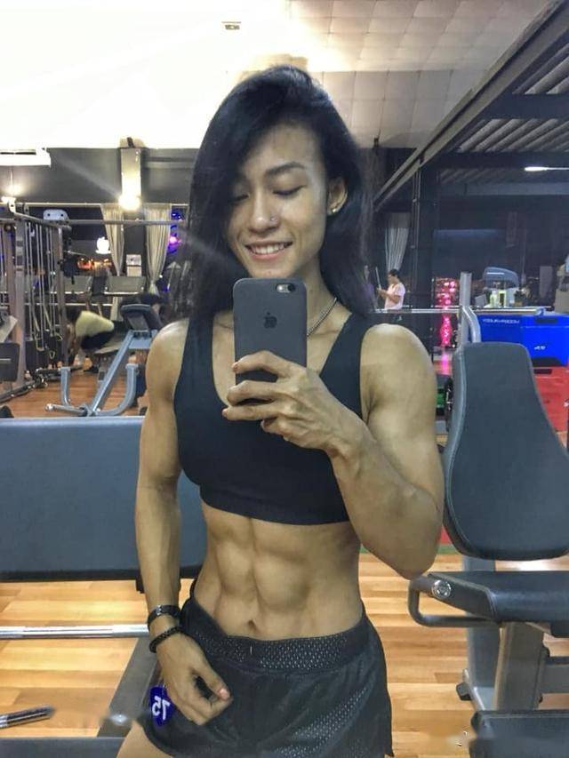 八块腹肌美女穿搭 c0a9496d5c084f20a7dbcf2db68775a8.jpeg