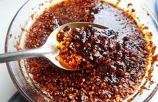 做“辣椒油”时，里面加几颗它，颜色红亮还更香，好吃到停不下来