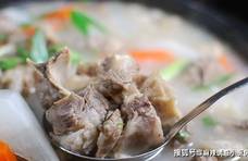 炖羊肉时，只放这3样食材，羊汤浓肉更香，不膻不腥特鲜美