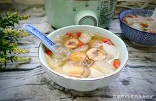 立冬后一样要滋补，我家常炖这碗甜汤，满满的胶原蛋白，真好喝！