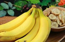 买香蕉时，遇到这3种香蕉，再便宜也别买，商贩自己都不吃