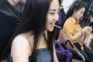 搞笑gif趣图:我不懂这个,加班费和劳务报酬有啥区别?