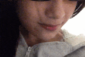 爆笑gif:差一点被妹子深喉了