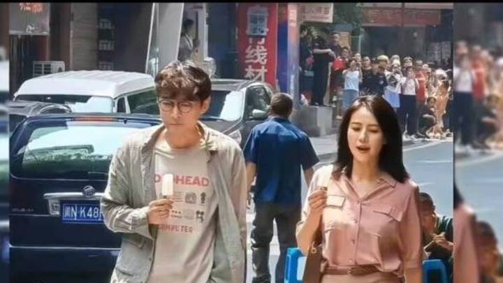 胡歌高圆圆新剧路透,你觉得好看吗?