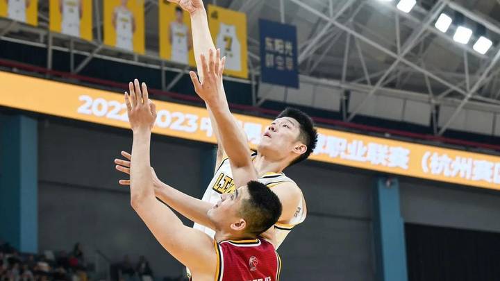 胡金秋vs沈梓捷,谁才是加强版的中国男篮?