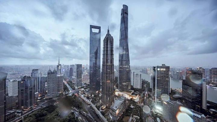 陆家嘴集团因土地污染索赔100余亿事件,谁的责任更大?