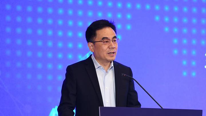上海银保监局局长王俊寿说,世界知名寿险企业都是百年老店,你认同吗?