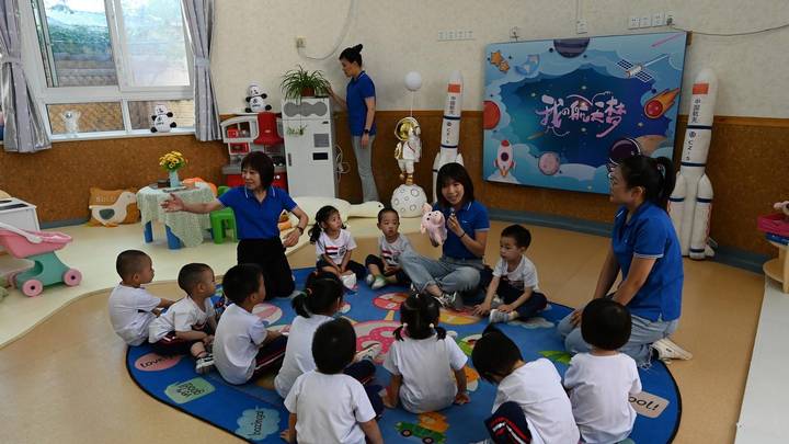 有条件的单位开展3岁以下婴幼儿托育,你支持吗?