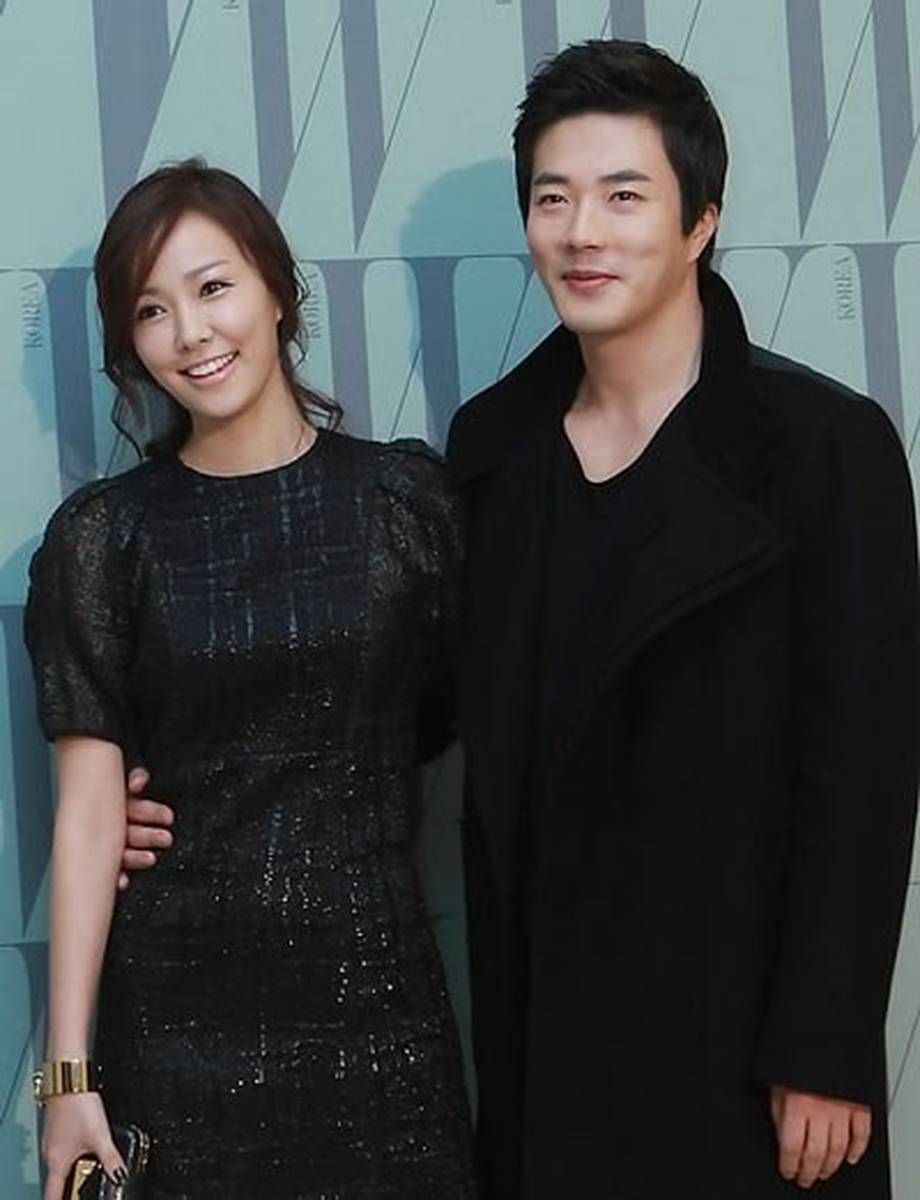 孙泰英看展览晒贵妇生活 被权相佑宠成公主 儿女双全遗传其美貌