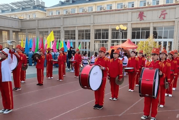 学校鼓乐队