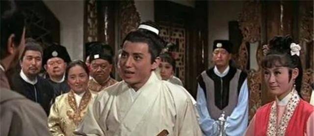 在1977年,又出现了第一部《绝代双骄》的电视续集版.