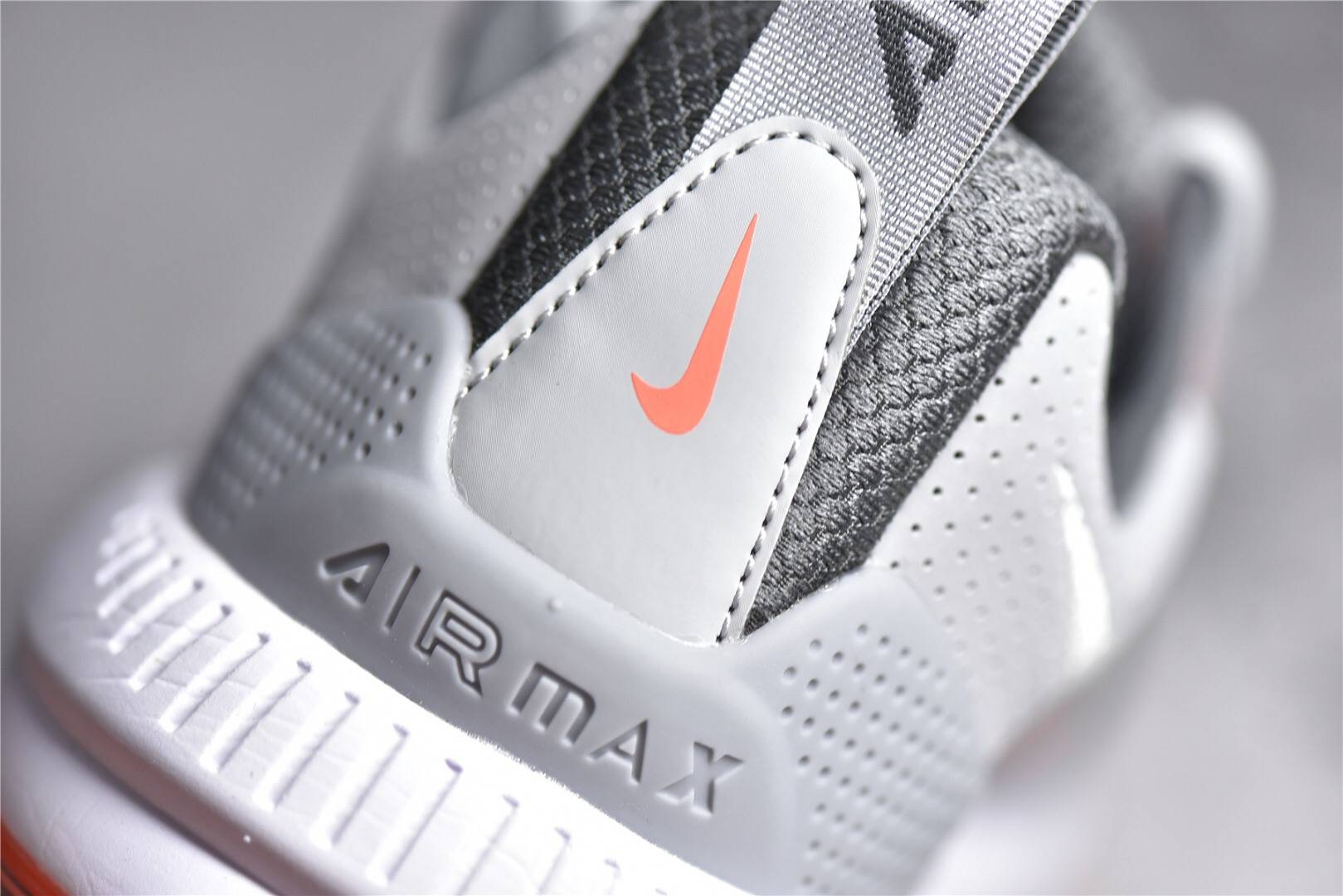 耐克 灰橙全掌气垫 nike air max genome 跑鞋评测