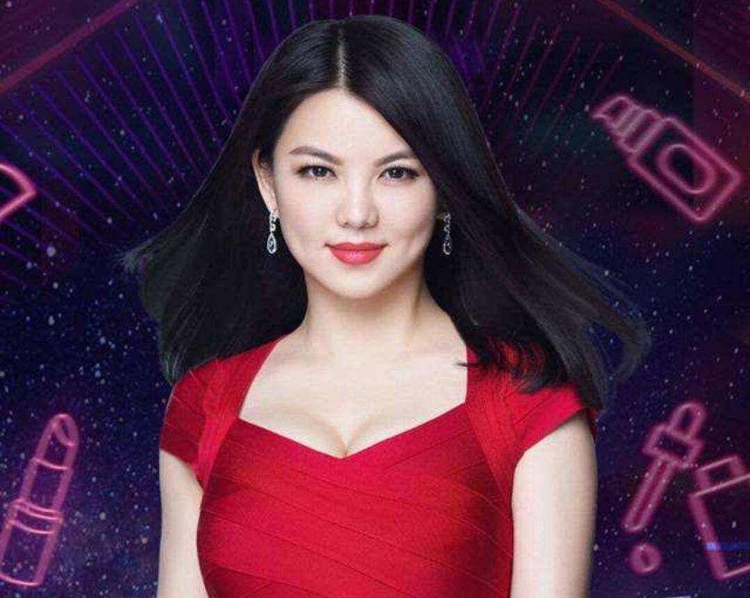 主持人李湘经典照片合集