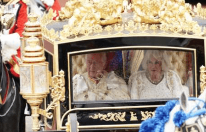 英国王查尔斯三世加冕礼：数千人聚集在伦敦参加仪式
