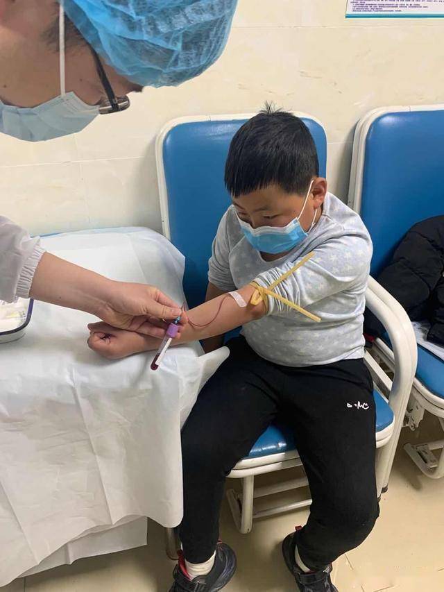 超人|让爸爸活下来”11岁男孩捐髓救父：“我要做超人