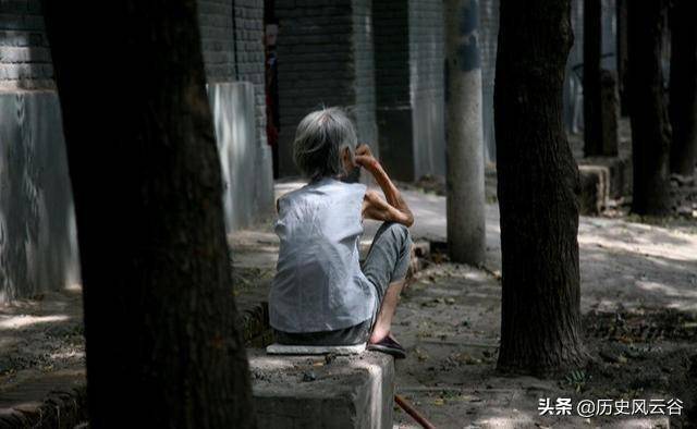 梦见自己妈妈死了，梦境背后的深层含义与心理解析