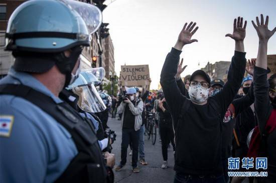 游行|美国多地抗议警察暴力执法 弗洛伊德葬礼安排敲定