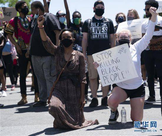 游行|美国多地抗议警察暴力执法 弗洛伊德葬礼安排敲定