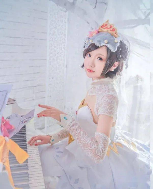 王者cosplay去衣图:女英雄去衣图——这衣服穿出新花样