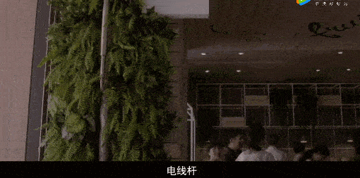 改造后的菜市场 吸引了上至60的阿姨 下至18的年轻人 干净卫生和设计