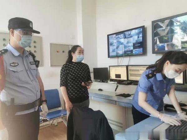 手机|葫芦岛：旅客大意丢包 铁警助力送回