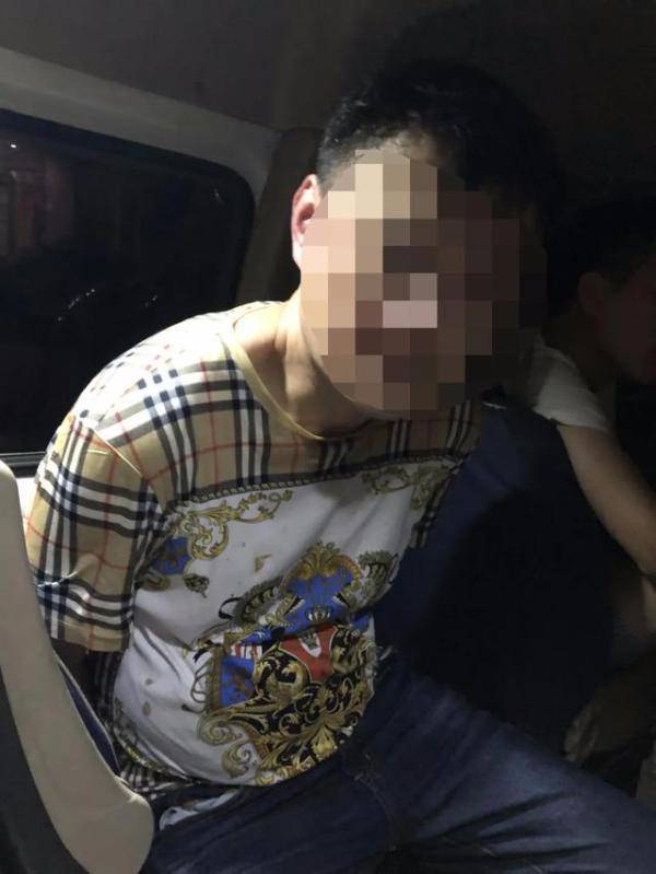 向万某|青岛“十公斤级”毒贩覆灭记！破案情节曲折，堪比小说！