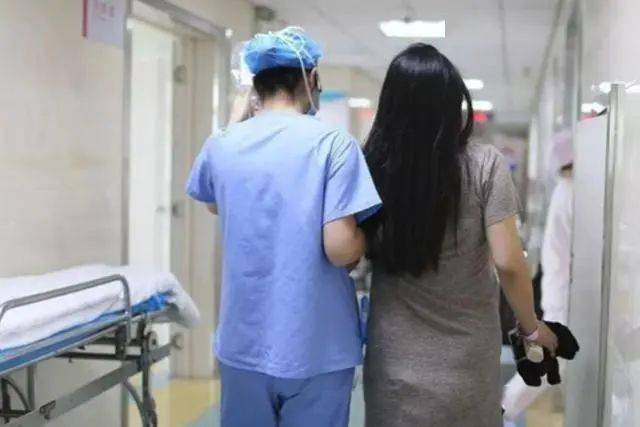 大意|对胎宝宝健康很重要，孕妈别大意孕晚期洗澡的“两方法四注意”